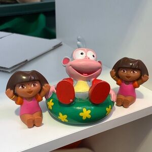 Dora the explorer and Boots water toys - Pink and Green